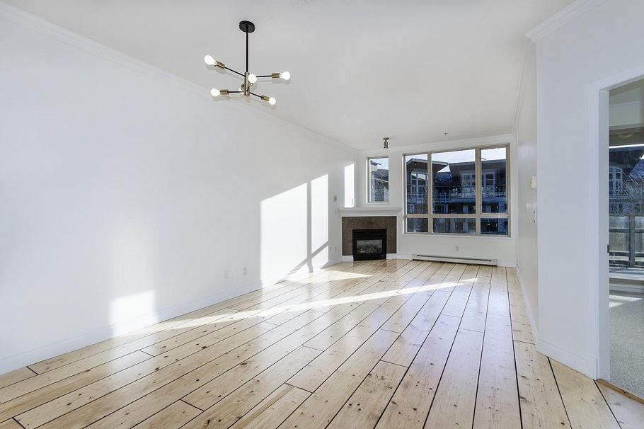 317 580 Raven Woods Drive North Vancouver, BC - 3