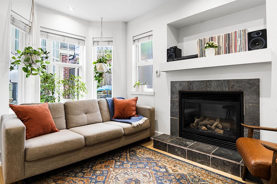 5 1638 E Georgia Street Vancouver, BC - 4