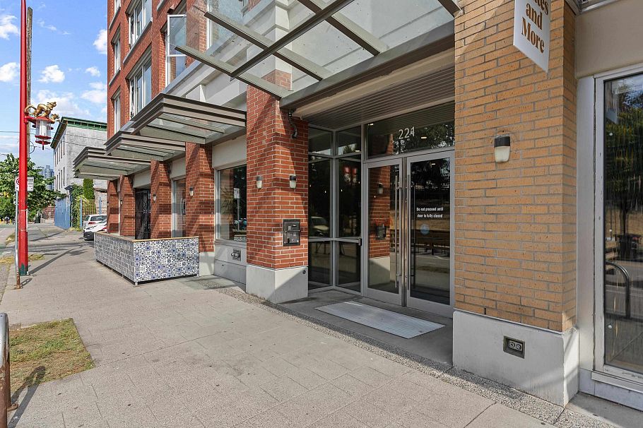 617 221 Union Street Vancouver, BC - 21