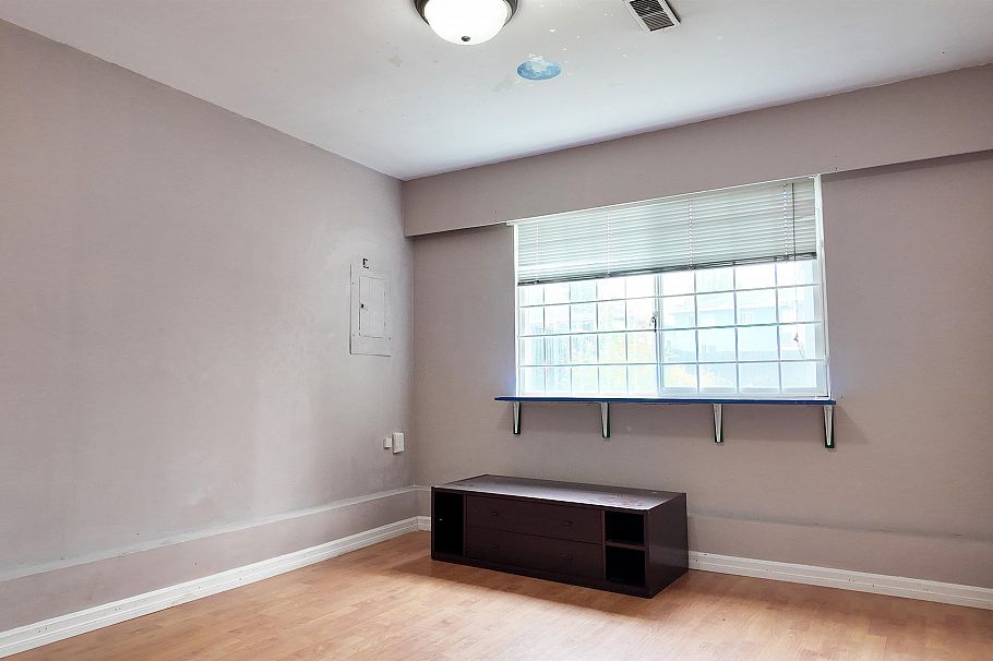 5872 Culloden Street Vancouver, BC - 17