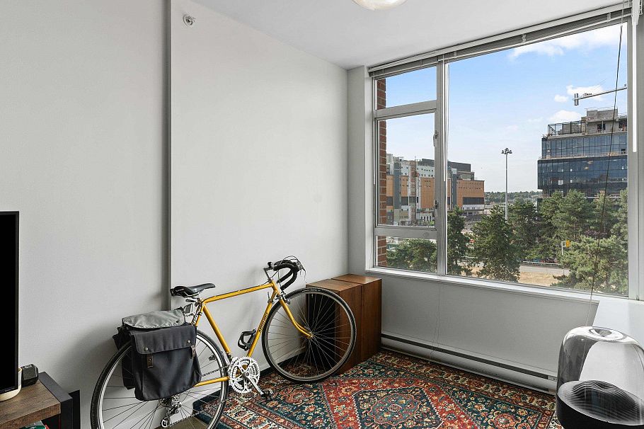 617 221 Union Street Vancouver, BC - 5