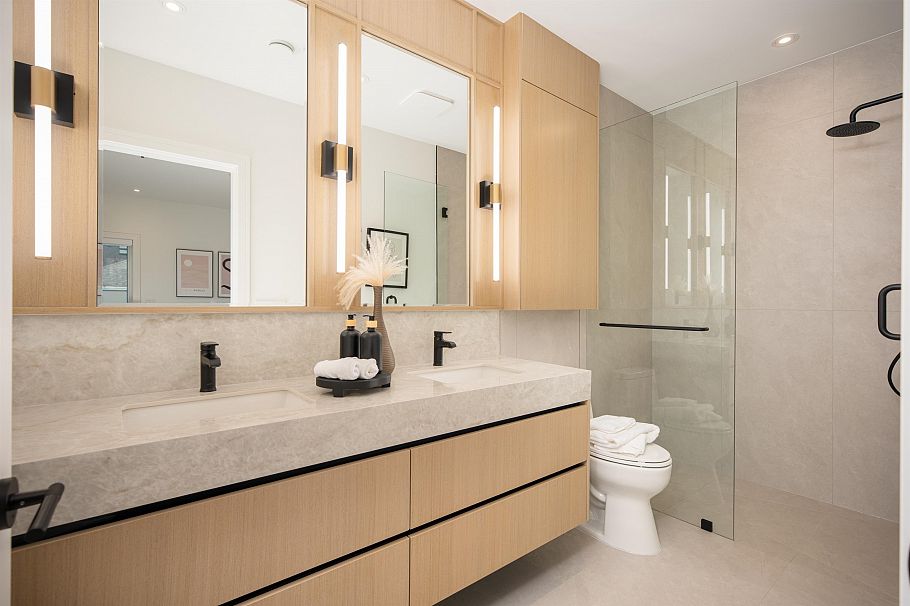 7380 Maple Street Vancouver, BC - 23