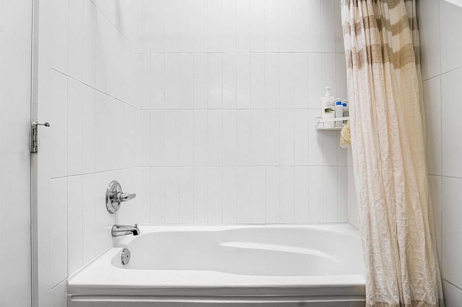 5 1638 E Georgia Street Vancouver, BC - 23