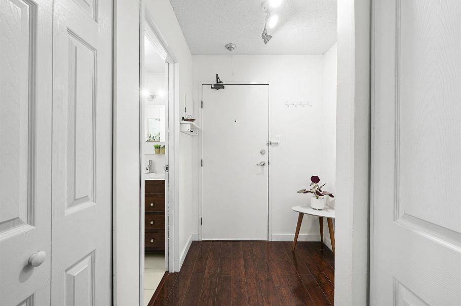 114 1545 E 2nd Avenue Vancouver, BC - 17