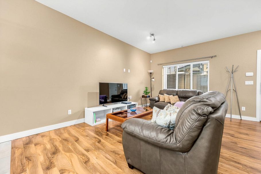 121 3888 Norfolk Street Burnaby, BC - 5