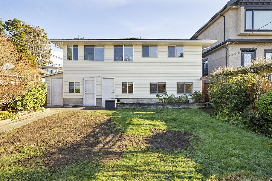 6529 Dawson Street Vancouver, BC - 35