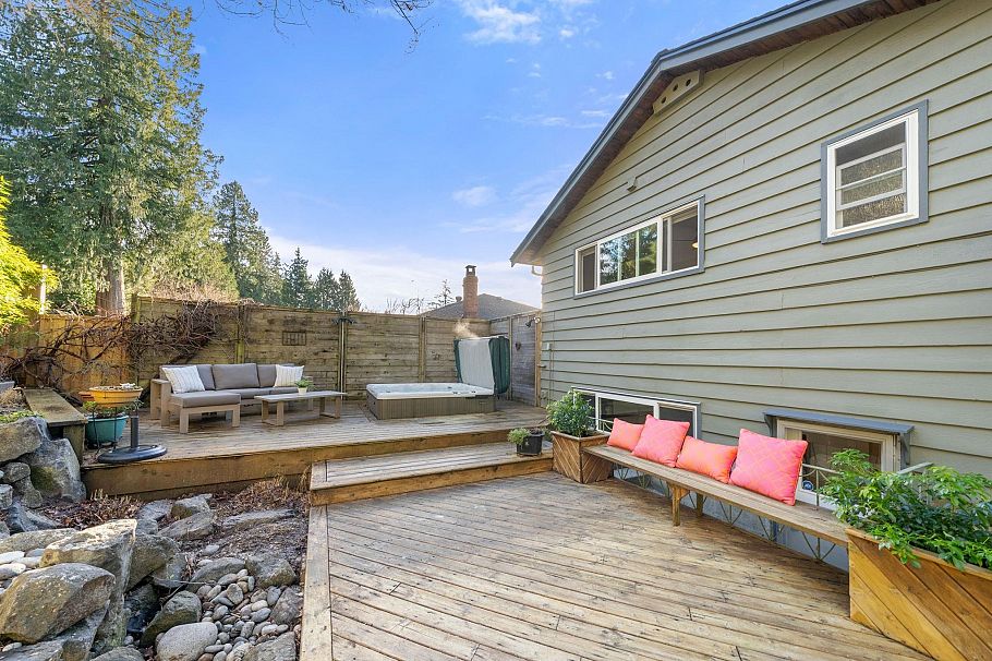 4966 Ranger Avenue North Vancouver, BC - 21