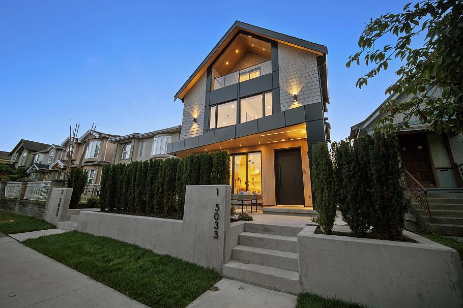 2 5033 Prince Albert Street Vancouver, BC - 1