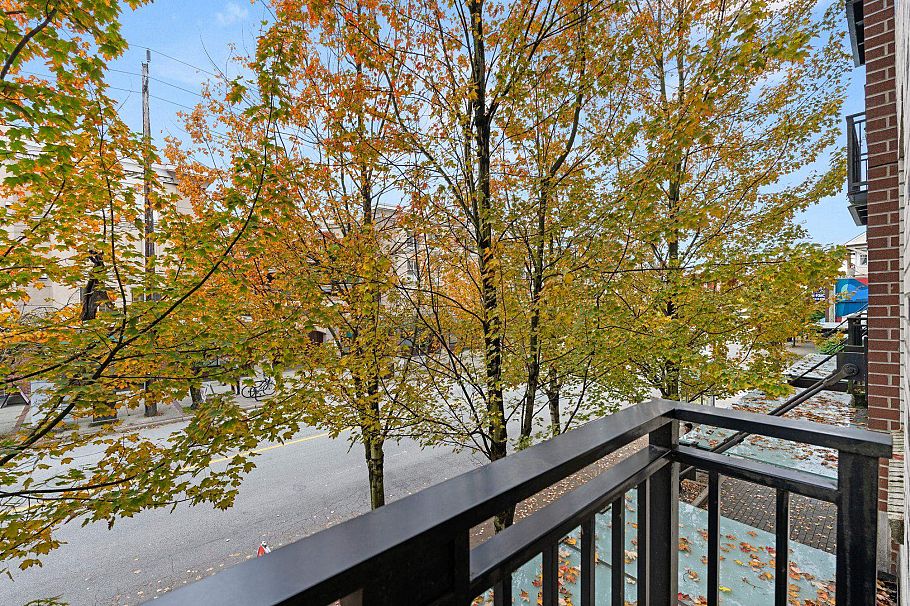 207 111 E 3rd Street North Vancouver, BC - 24