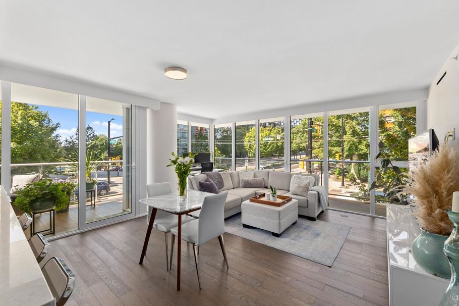 201 499 Pacific Street Vancouver, BC - 4