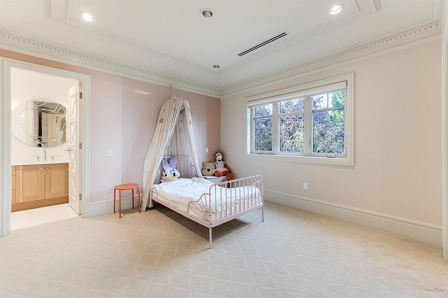 1192 W 39th Avenue Vancouver, BC - 26