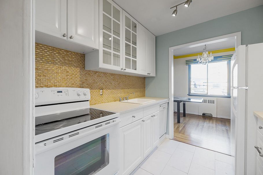 205 1695 W 10th Avenue Vancouver, BC - 12