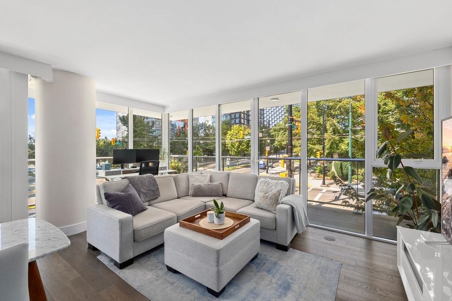 201 499 Pacific Street Vancouver, BC - 5