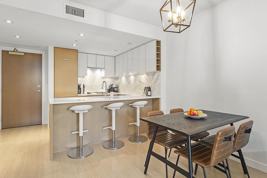 110 110 Switchmen Street Vancouver, BC - 13