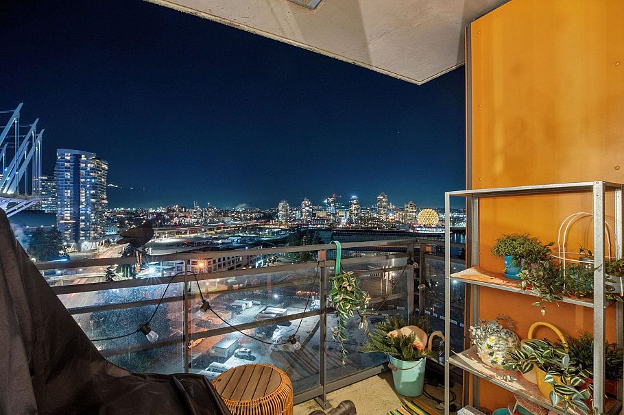 1901 33 Smithe Street Vancouver, BC - 7