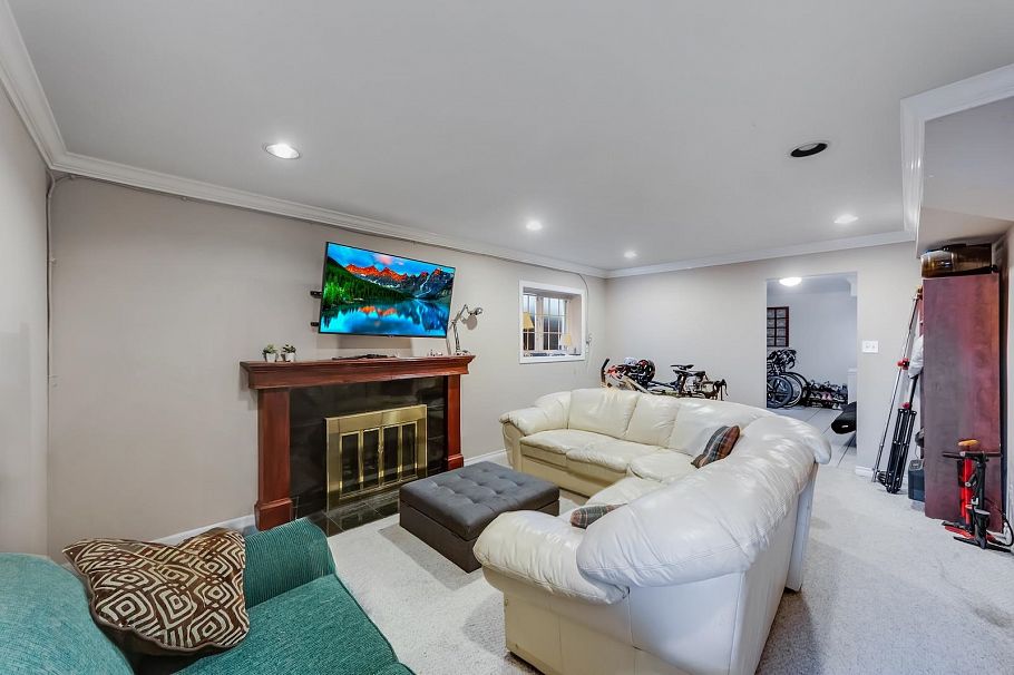 3150 W 26th Avenue Vancouver, BC - 16