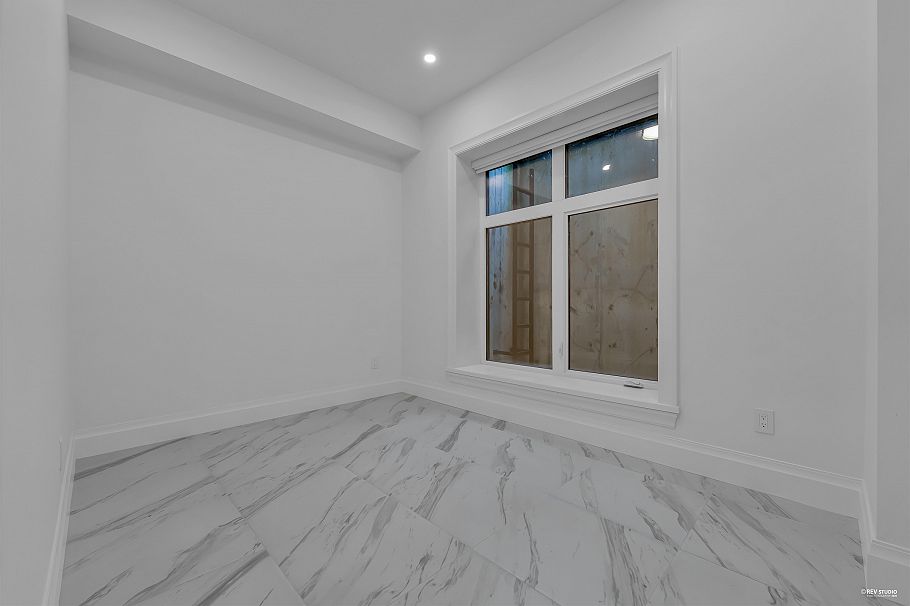 2246 W 20th Avenue Vancouver, BC - 36