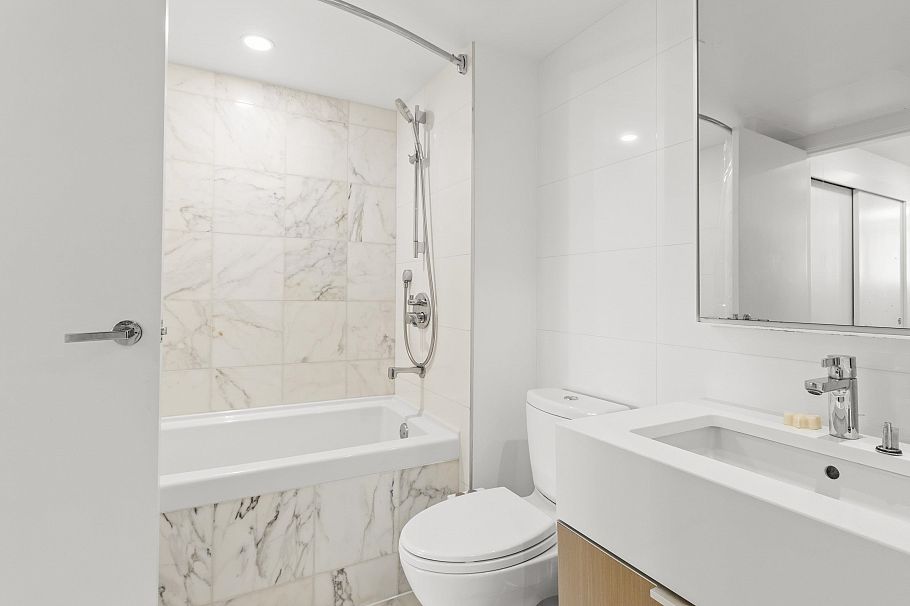 110 110 Switchmen Street Vancouver, BC - 28