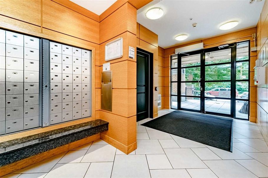 315 3551 Foster Avenue Vancouver, BC - 23