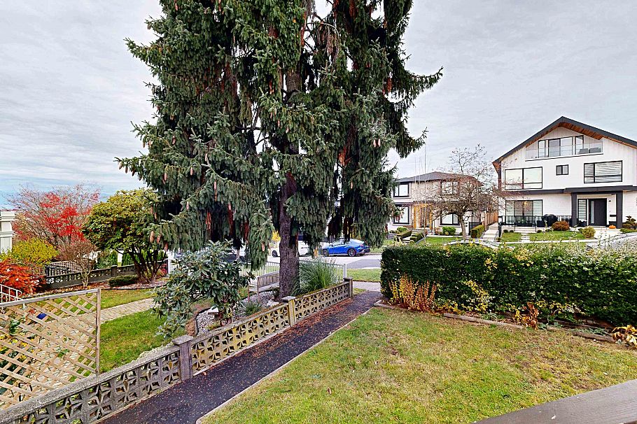 3554 Haida Drive Vancouver, BC - 36