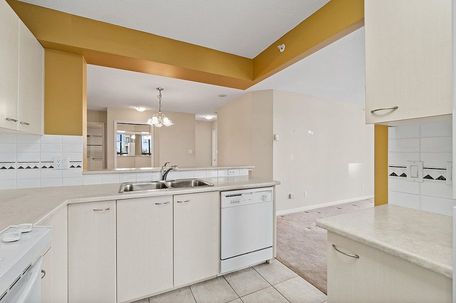 801 5848 Olive Avenue Burnaby, BC - 6