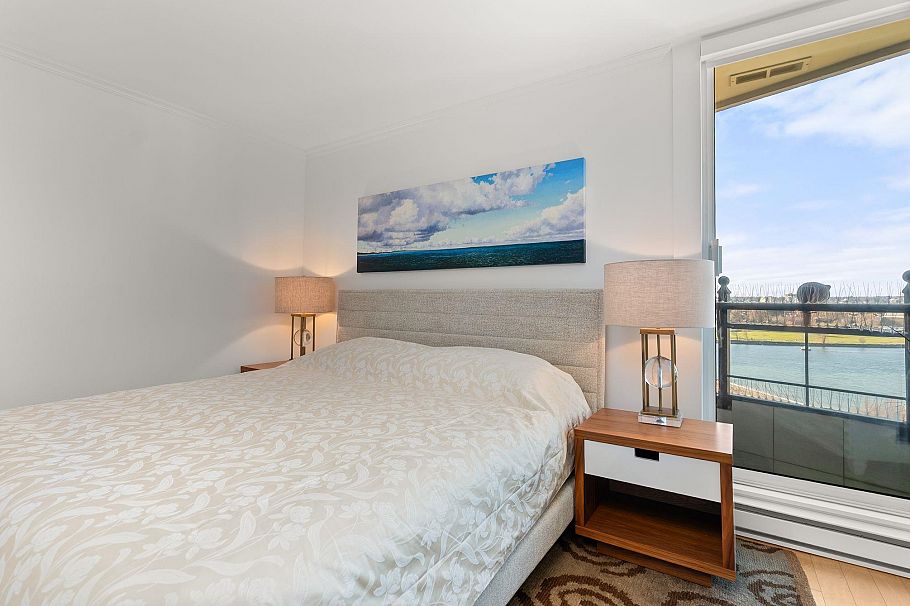 702 1311 Beach Avenue Vancouver, BC - 18