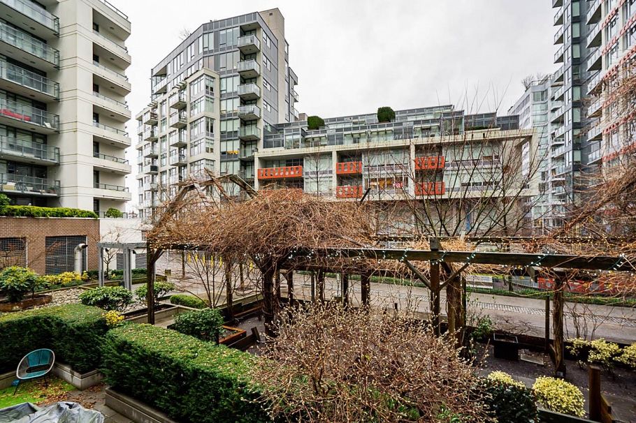 213 110 Switchmen Street Vancouver, BC - 28