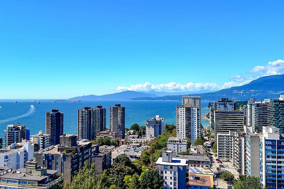 1002 1171 Jervis Street Vancouver, BC - 2