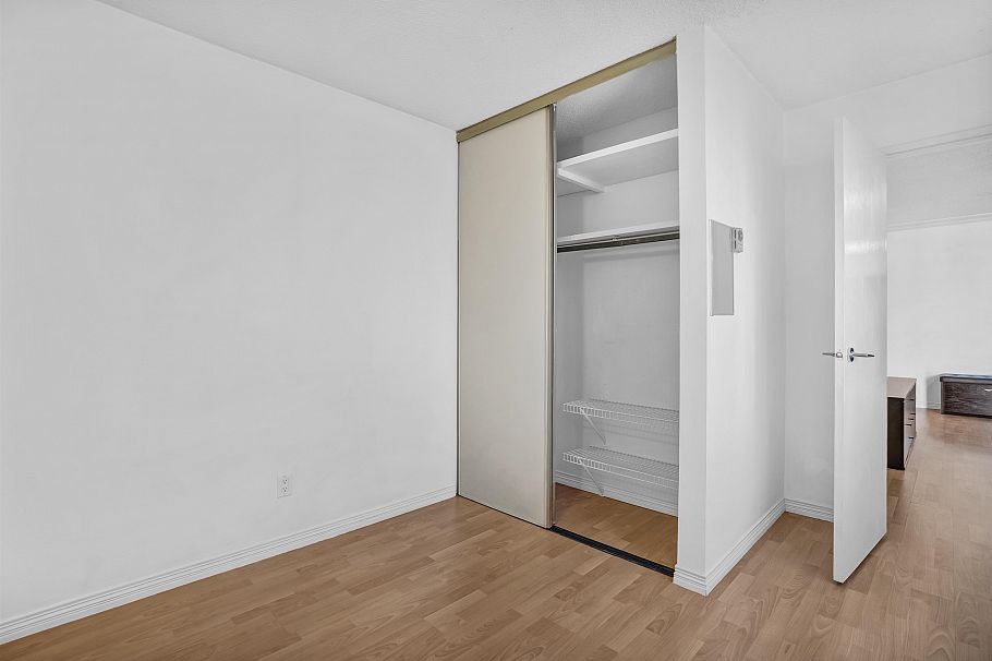 303 975 E Broadway Vancouver, BC - 19