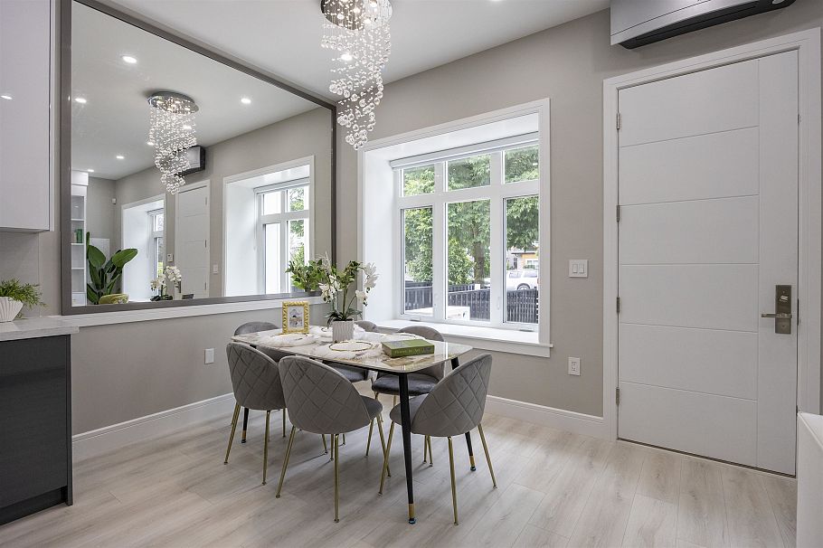 1 5808 Lanark Street Vancouver, BC - 6