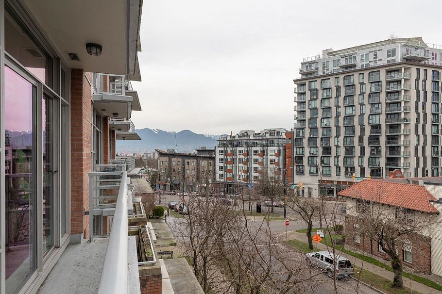 412 298 E 11th Avenue Vancouver, BC - 22