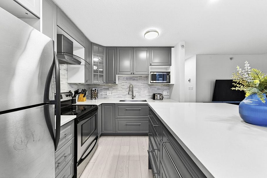 1202 188 Keefer Place Vancouver, BC - 3