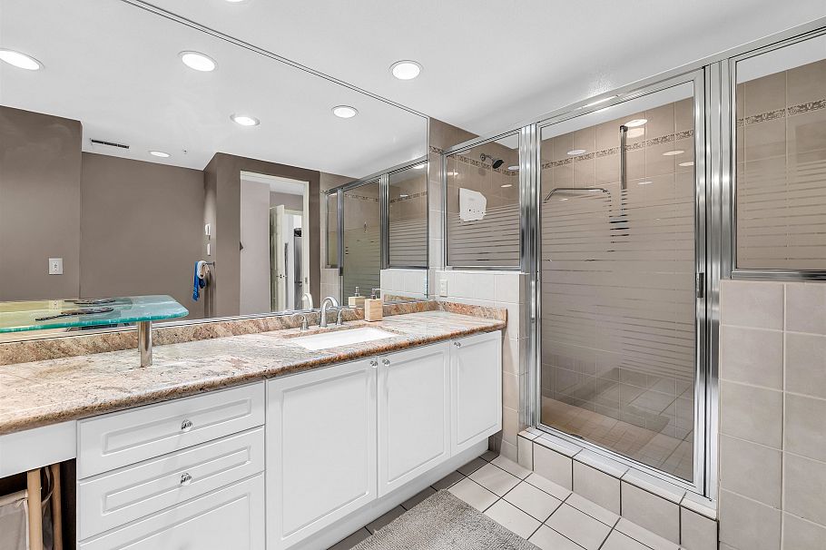 302 3670 Banff Court North Vancouver, BC - 16