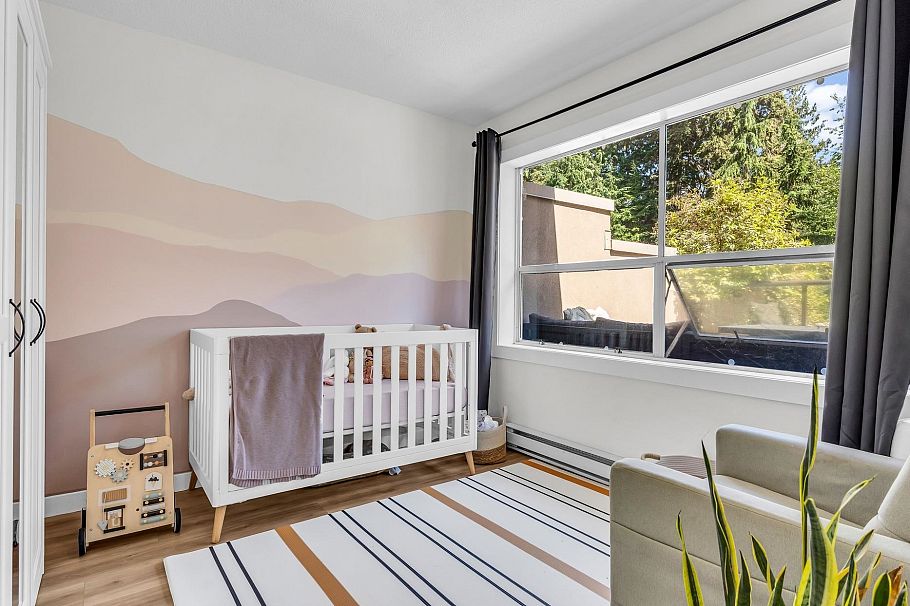 305 1500 Ostler Court North Vancouver, BC - 23