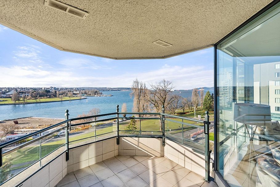 702 1311 Beach Avenue Vancouver, BC - 6