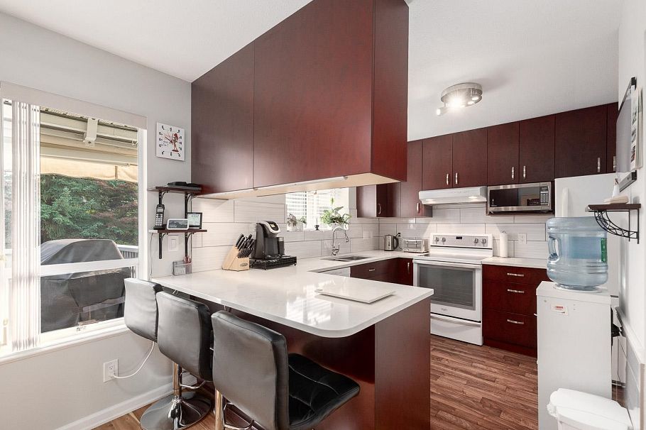 5 3634 Garibaldi Drive North Vancouver, BC - 22