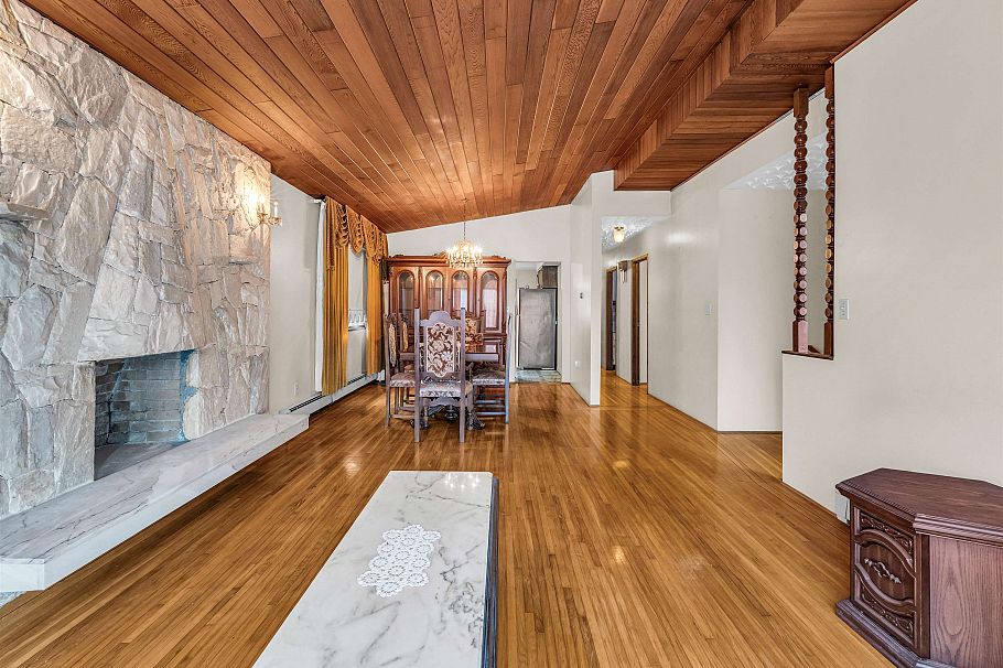 3112 E 1st Avenue Vancouver, BC - 6