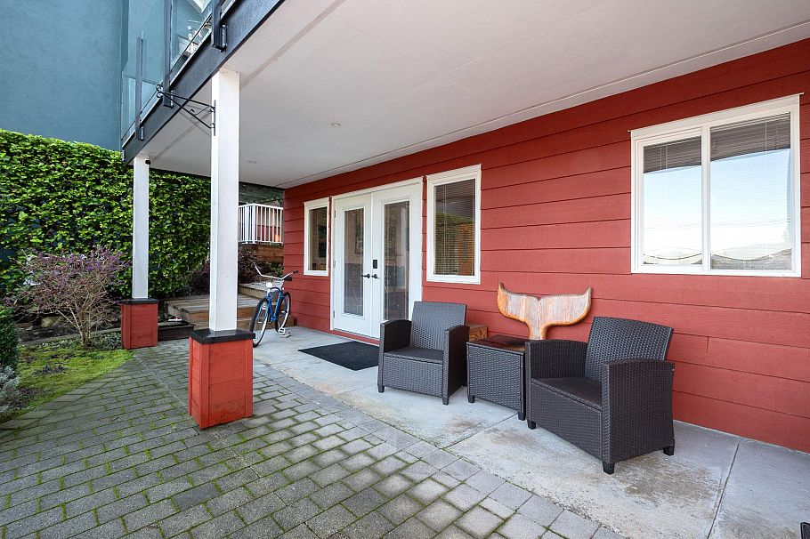 2341 Panorama Drive North Vancouver, BC - 36