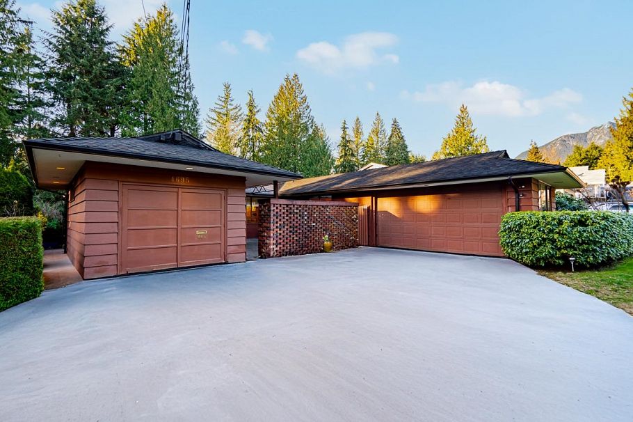 4695 Mapleridge Drive North Vancouver, BC - 31