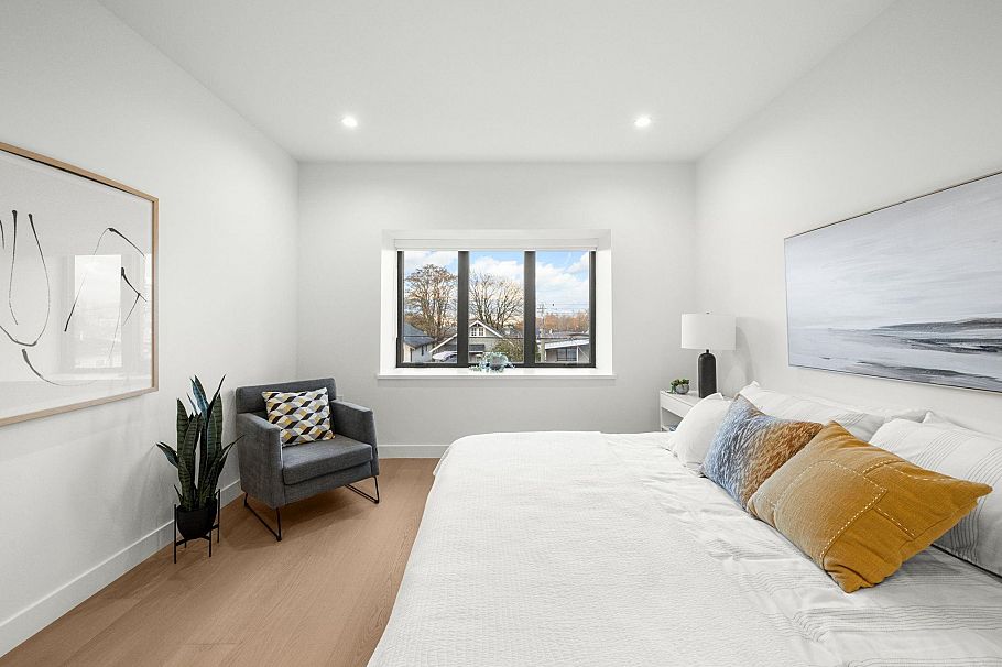 2 2247 Parker Street Vancouver, BC - 15