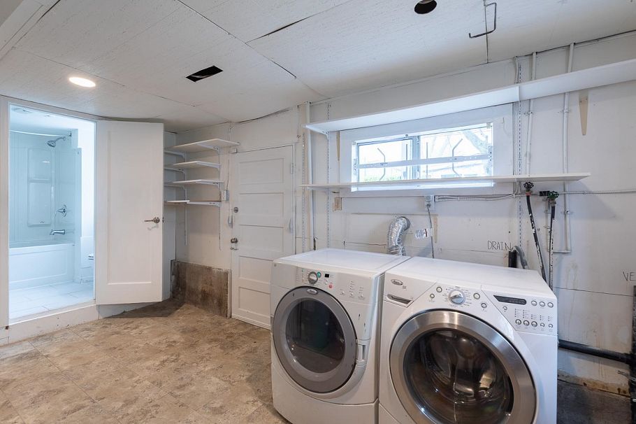 21 E 41st Avenue Vancouver, BC - 22