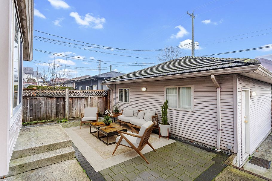 8468 Osler Street Vancouver, BC - 26