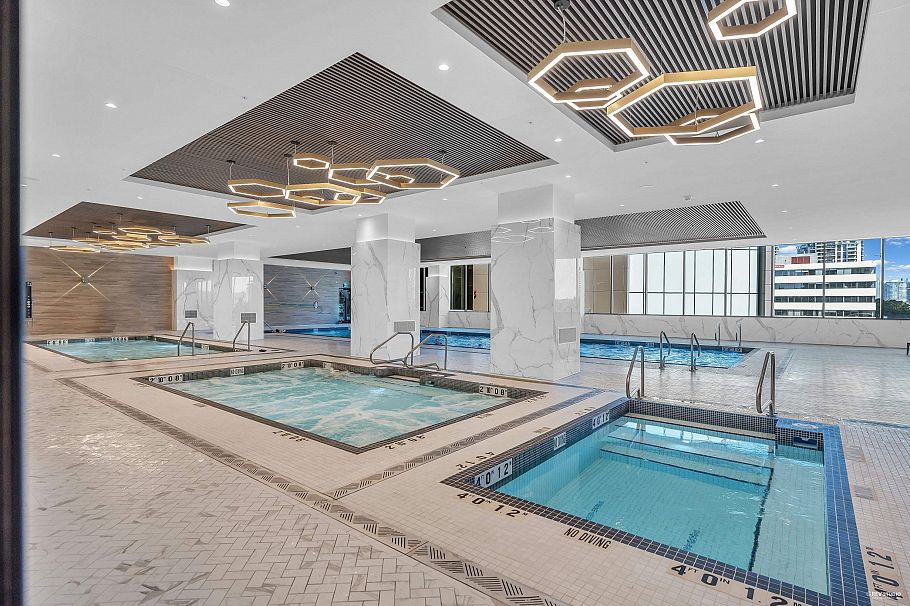 3311 4168 Lougheed Highway Burnaby, BC - 27