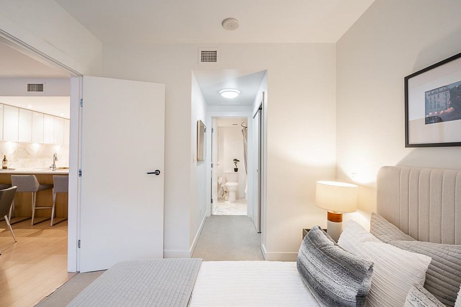 213 110 Switchmen Street Vancouver, BC - 22