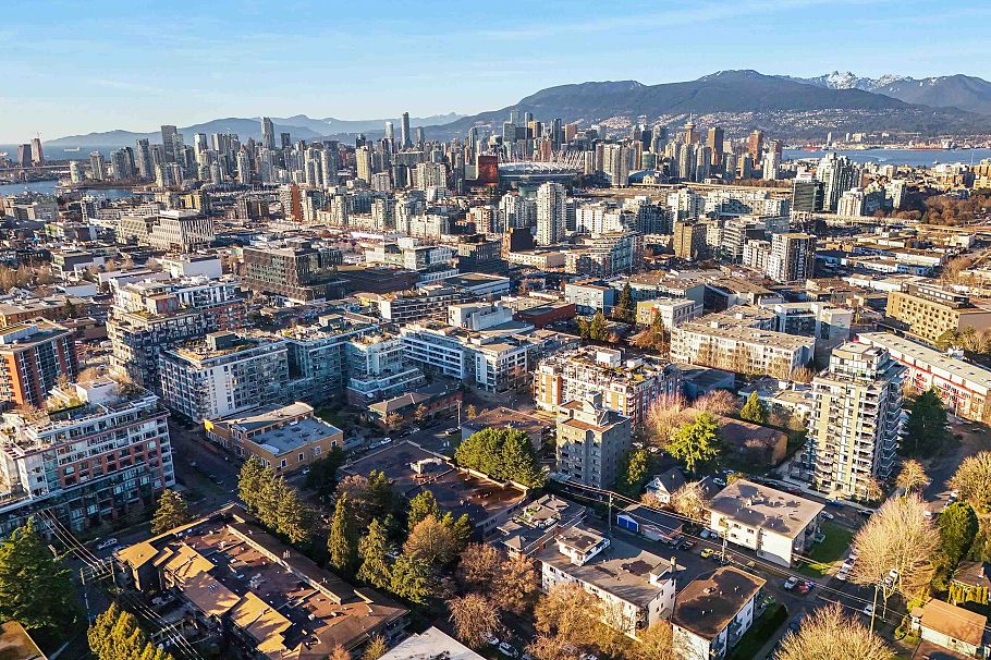 323 E 7th Avenue Vancouver, BC - 27