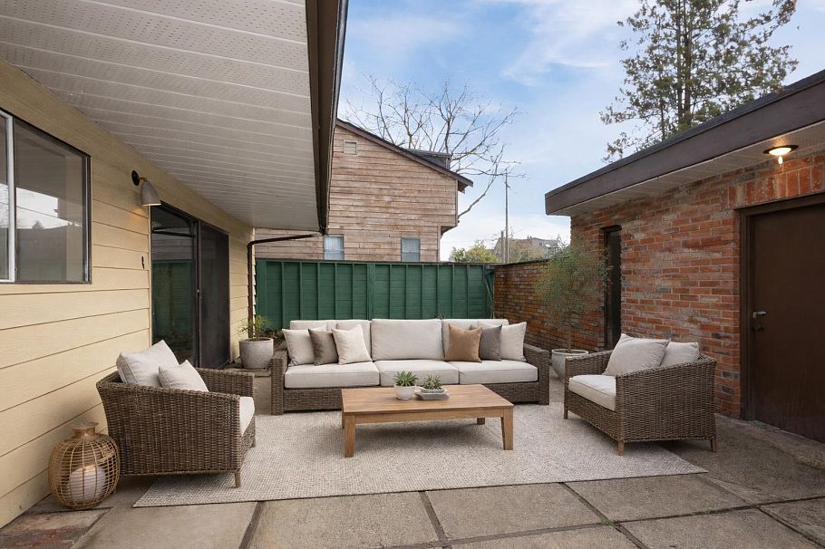 3812 W 24th Avenue Vancouver, BC - 30