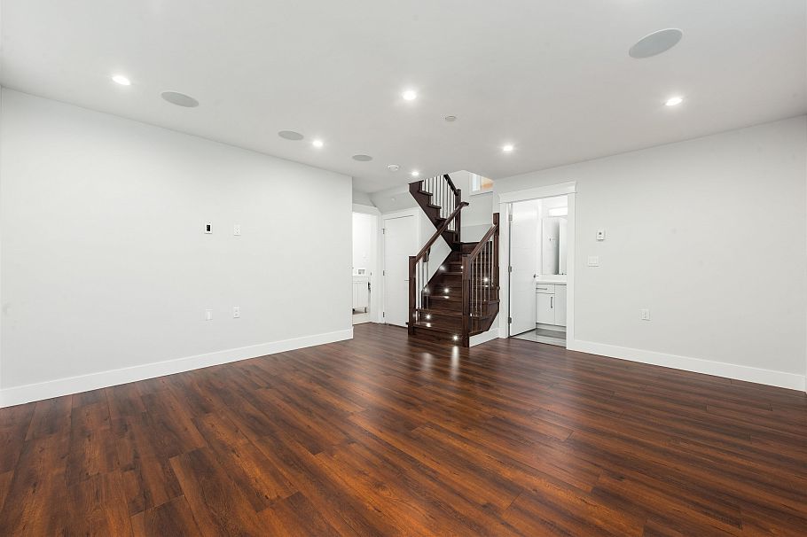 5318 Prince Edward Street Vancouver, BC - 26