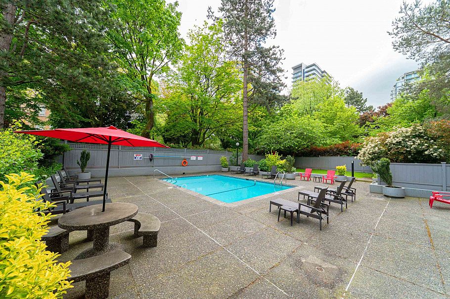1403 1725 Pendrell Street Vancouver, BC - 27