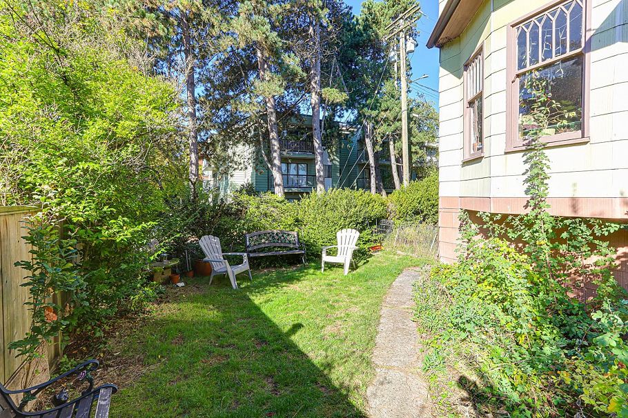 333 E 13th Avenue Vancouver, BC - 29