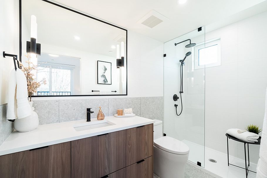 103 1550 E 3rd Avenue Vancouver, BC - 24